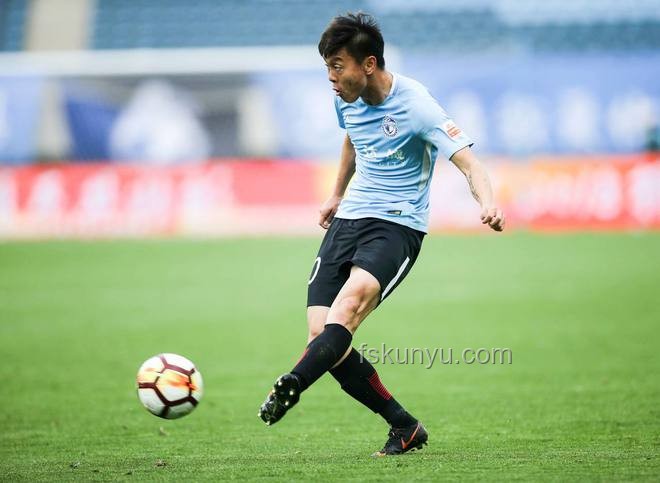 18岁王钰栋：老国足新希望，未来领袖趋势预测